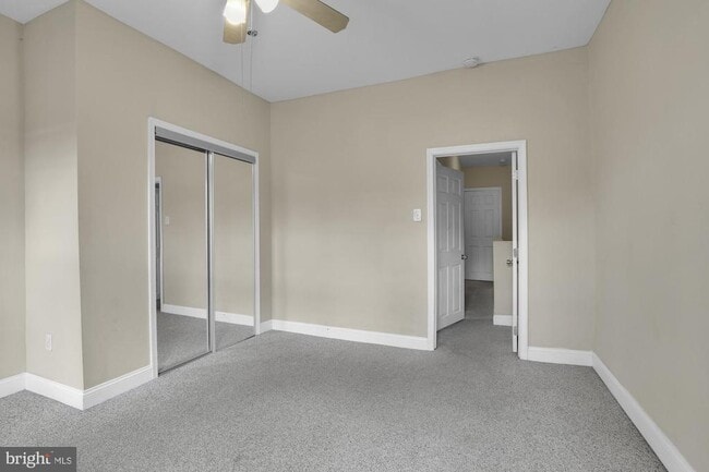 Building Photo - 443 Emily St