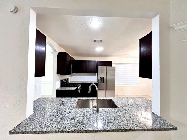 Building Photo - 6415 Hunterstone Ct