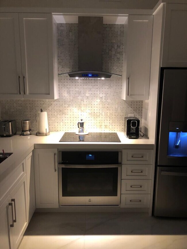 Building Photo - 1303 Seagrape Cir