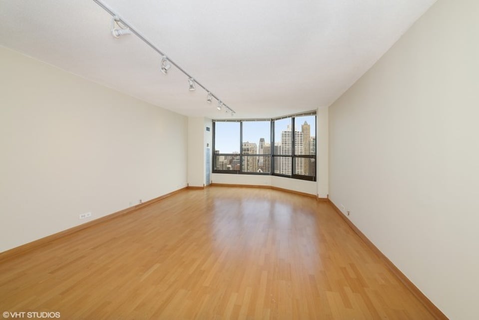 Building Photo - 405 N Wabash Ave