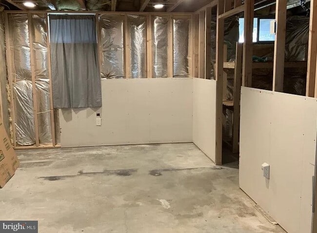 Building Photo - 100 Quince Tree Dr