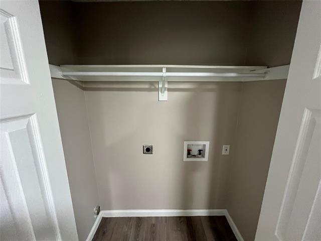 Building Photo - 12508 Meadowcrest Ln