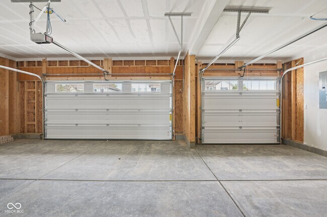 Building Photo - 15480 Postman Rd