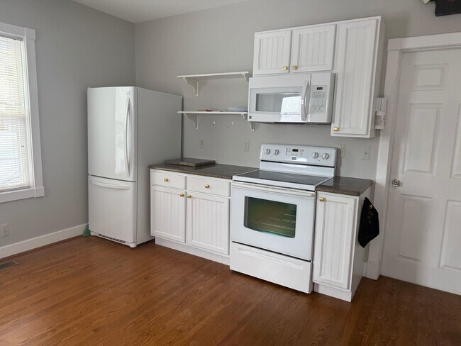 Building Photo - 256 S Water St