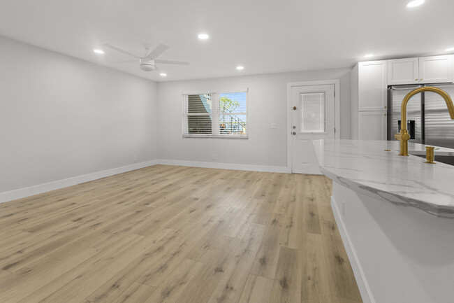 Building Photo - 769 Normandy Trail