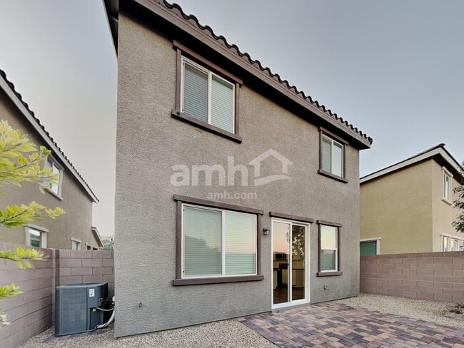 Building Photo - 3324 Blodwen St