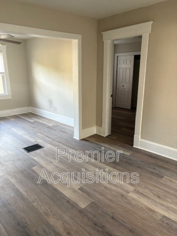 Building Photo - 3318 Fernwood Ave