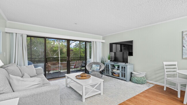 Building Photo - 415 Ocean Creek Dr