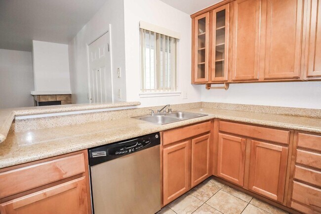 Building Photo - 3715 Tallyho Dr