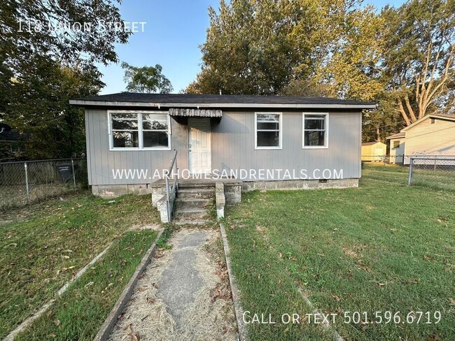 Primary Photo - Move In Today for $249|118 Union St | 3 Be...