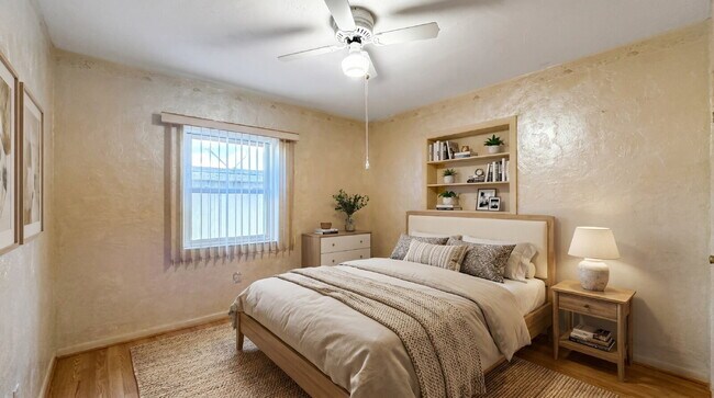 Building Photo - RENT THIS CANAL FRONT HOME WITH ZERO DEPOSIT DOWN