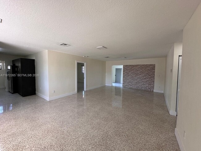 Building Photo - 1631 NW 175th St