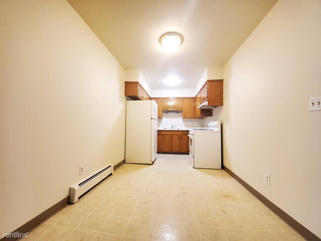 Building Photo - 7343 N Teutonia Ave