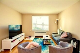 Building Photo - 38 Dean Rd