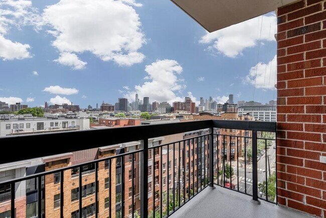 Building Photo - 759 2nd St