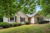 Building Photo - Great House in Southchase