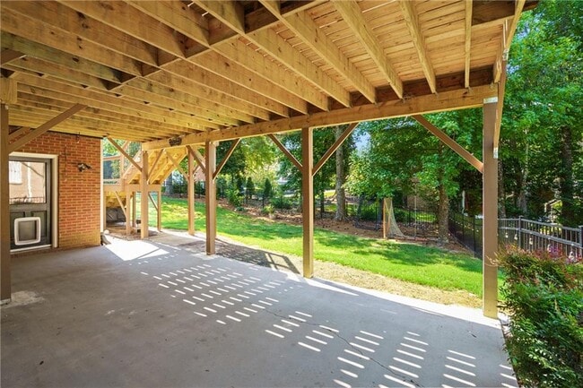 Building Photo - 455 Majestic Cove