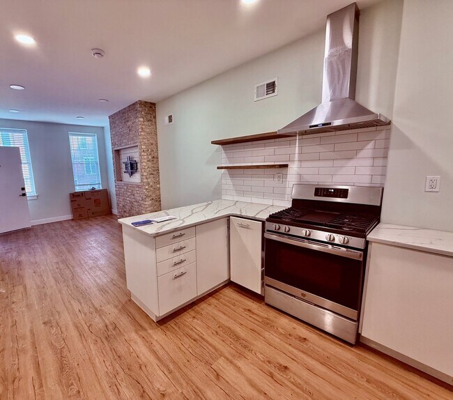 Building Photo - 1226 Snyder Ave