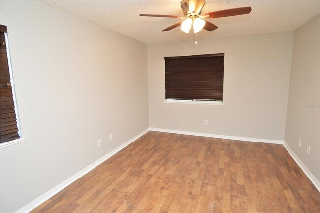 Building Photo - 10263 Gandy Blvd N