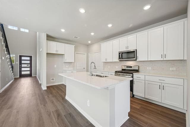 Building Photo - 518 Willet Dr