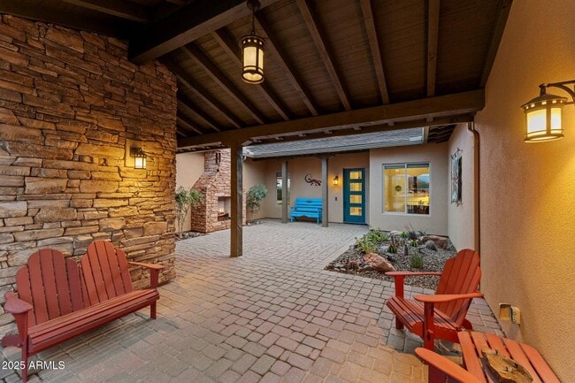 Building Photo - 3672 Ridgeview Ter