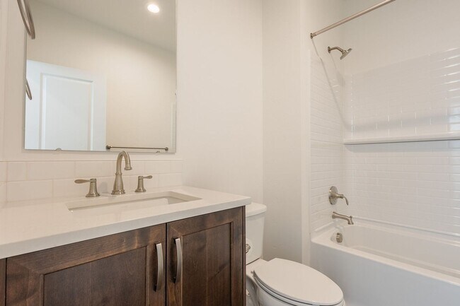 Building Photo - Brand New Home in an Amenity Filled Neighborhood