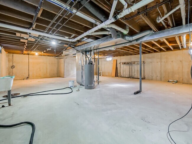 Building Photo - Spacious 3-Bedroom Home in a Great Pontiac Location!