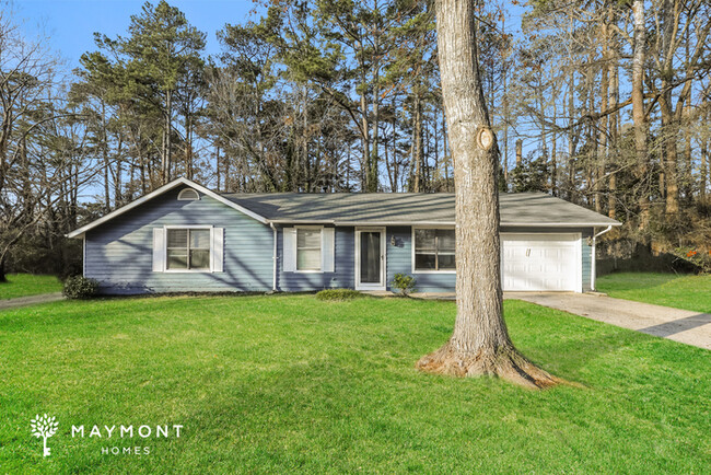 Primary Photo - Charming 4 Bedroom Home in Jonesboro, GA