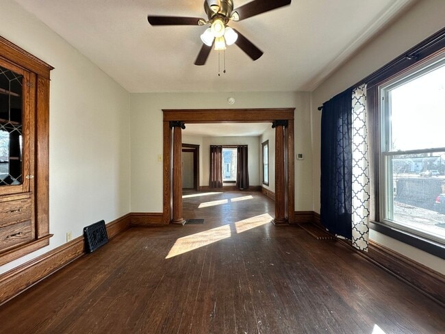 Building Photo - 9 Groveland St