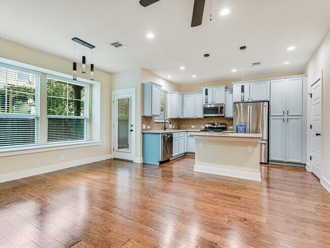 Building Photo - 1036 Sugaree Ave