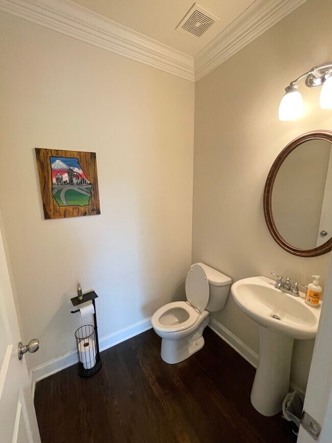 Guest half bath - 4697 Pine St SE
