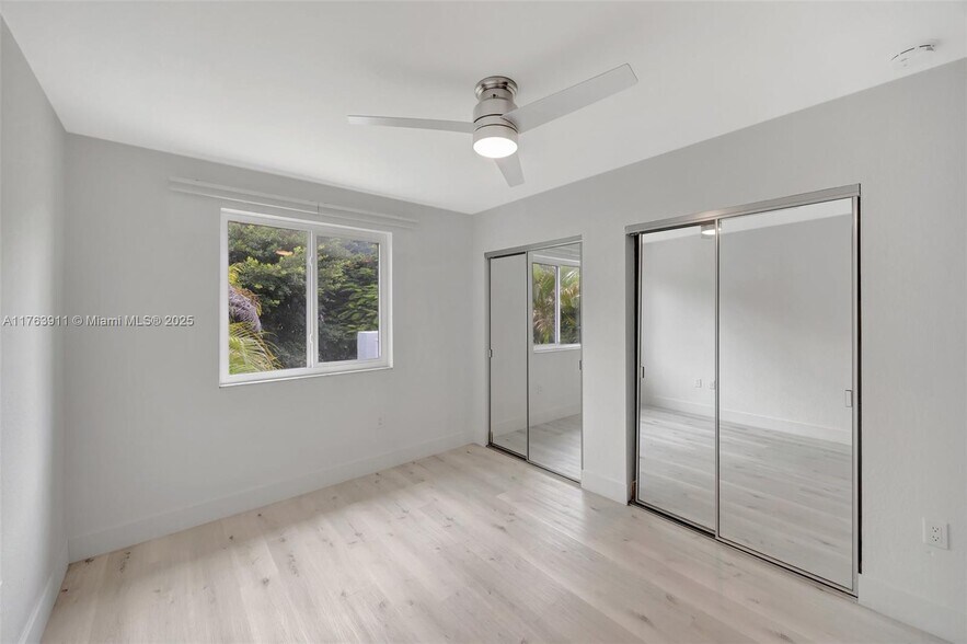 Building Photo - 21320 SW 97th Ave