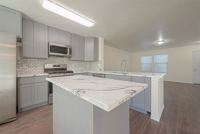 Building Photo - 19839 Rustic Lake Ln