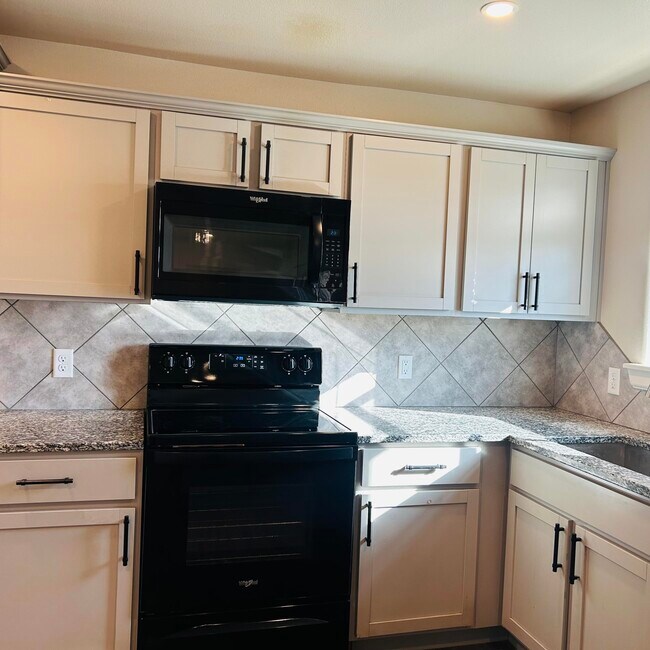 Building Photo - 317 81st St