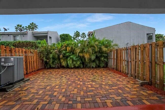 Building Photo - 11462 NW 48th Terrace