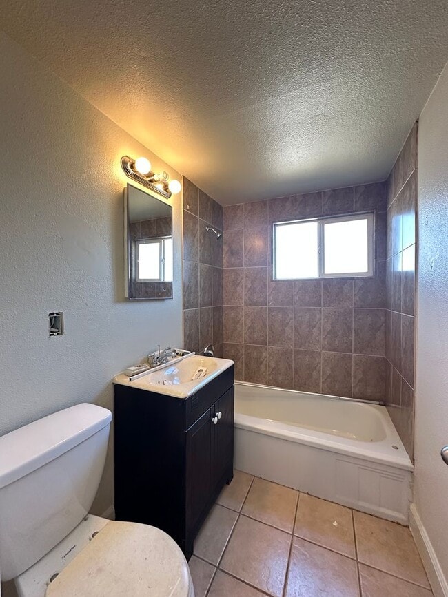 Building Photo - Coming Soon! West Sac Three Bedroom Home