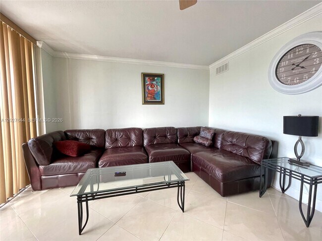Building Photo - 20505 E Country Club Dr