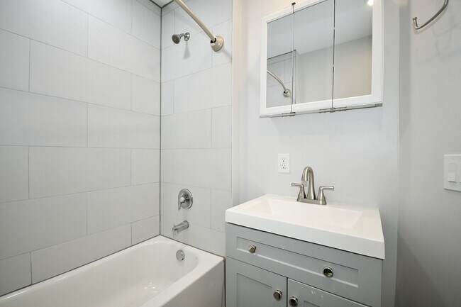 Building Photo - 7700 Francis