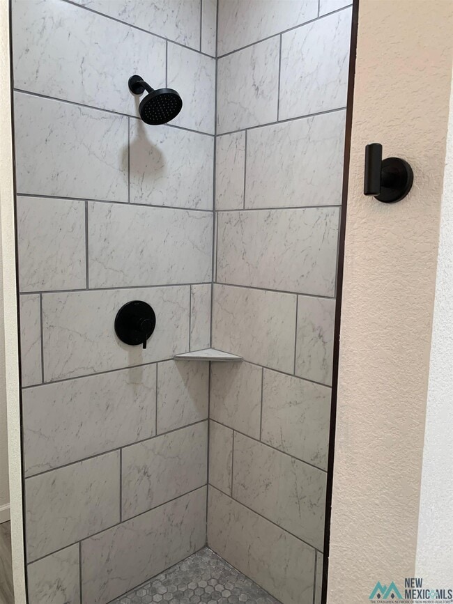 Building Photo - 2319 Axtell St