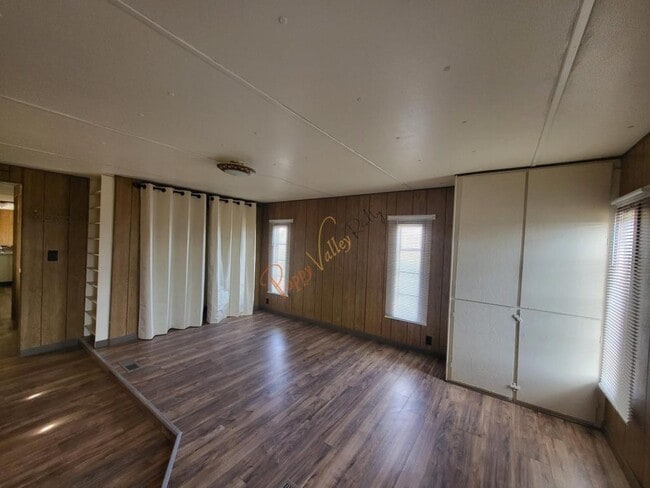 Building Photo - 1501 Broken Arrow