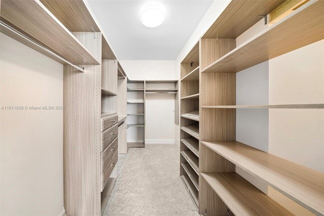 Building Photo - 19707 Turnberry Way