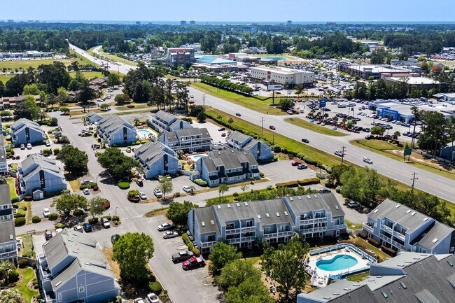 Building Photo - 3700 Golf Colony Ln