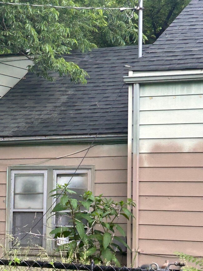 Building Photo - 17 Cahokia St