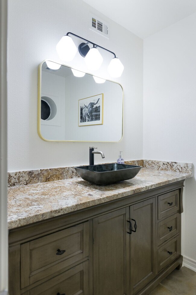 Building Photo - 107 Wickford Way