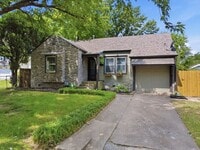 Building Photo - Charming 2-Bedroom, 1-Bath Home in Midtown