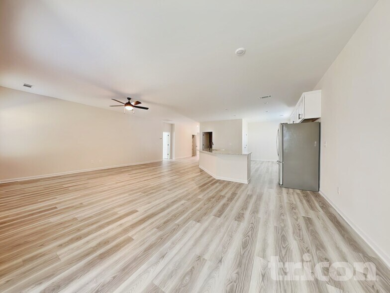 Building Photo - 3744 Saddle Bag Ct