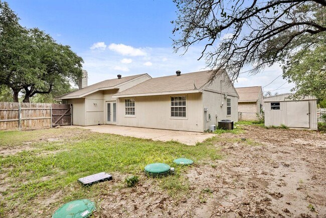Building Photo - 10 Rawhide Cir