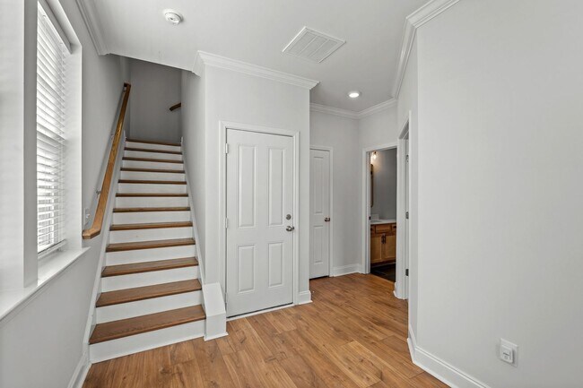Building Photo - Burkitt Ridge Townhome