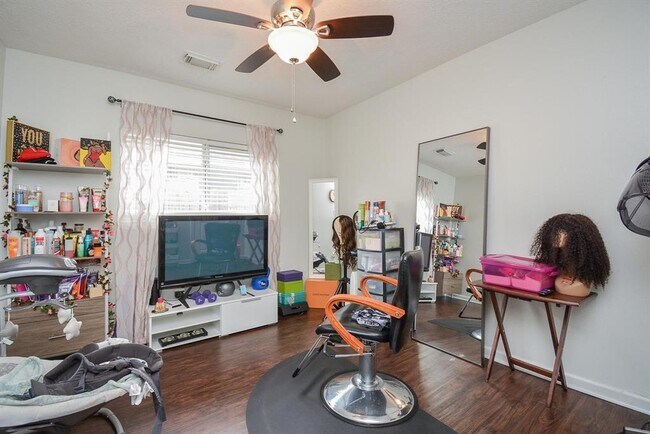 Building Photo - 22442 Highfield Ridge Ln