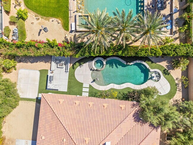 Building Photo - 49392 Hohokam River St